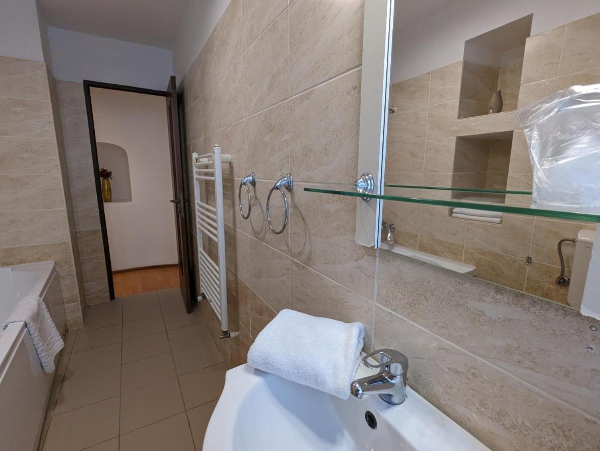 Key Apartments In Main Square براشوف المظهر الخارجي الصورة