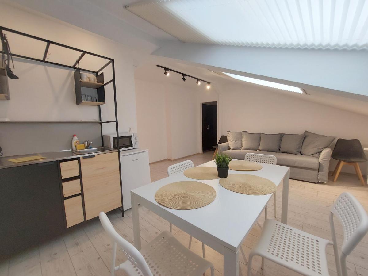 Key Apartments In Main Square براشوف المظهر الخارجي الصورة