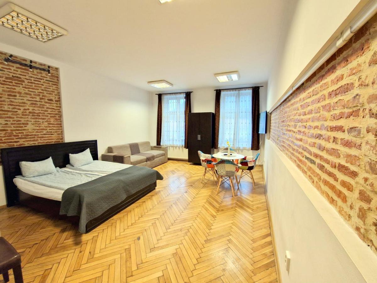 Key Apartments In Main Square براشوف المظهر الخارجي الصورة